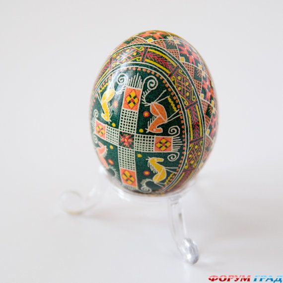 decorating-easter-egg-23