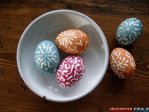 decorating-easter-egg-23