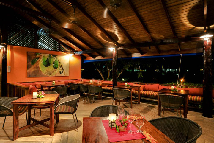 calabash-hotel-beach-bar-st-georges-grenada-02