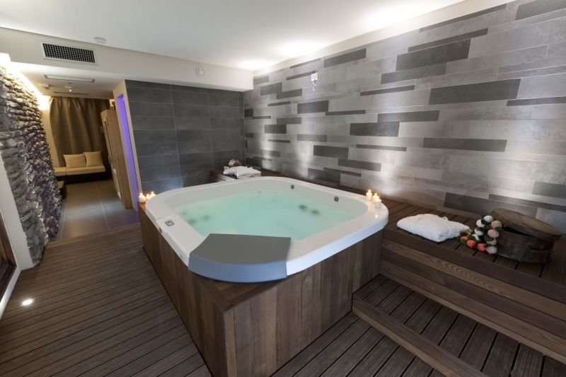 Отель HB Aosta от Astarstudio, Аоста