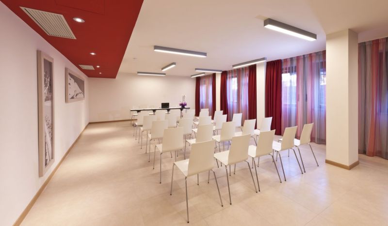 Отель HB Aosta от Astarstudio, Аоста