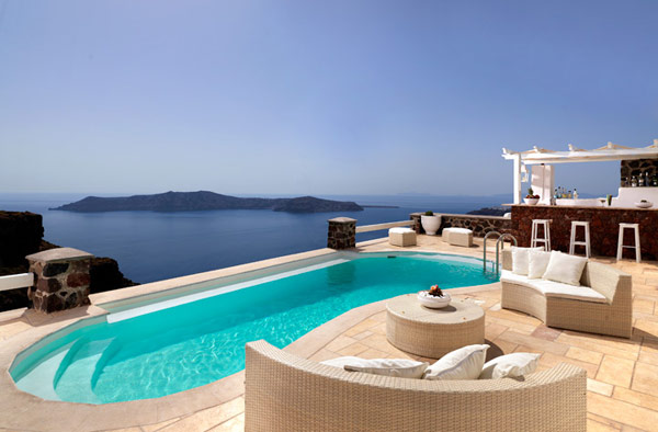 Tholos Luxury Resort