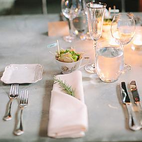 20-wedding-table-decor-16