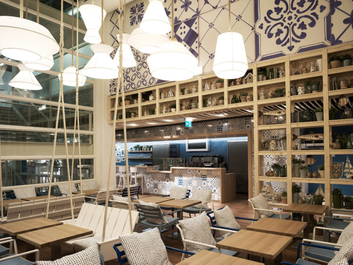 Интерьер ресторанчика Azzurro в Цюрихе, Швейцария