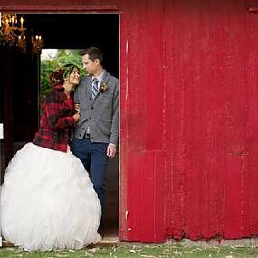 barn-winter-wedding-01