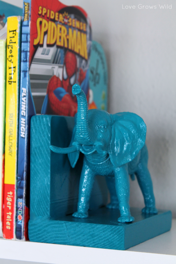 Полочка для книг в виде бирюзового слона