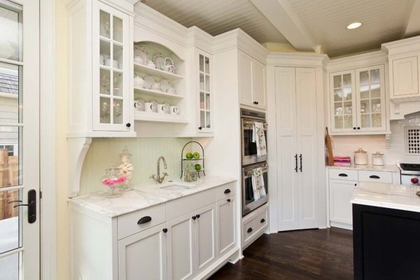 corner-kitchen-cabinets-17