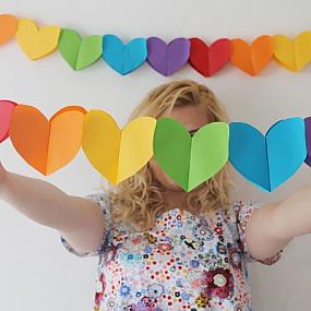 paper-heart-garland-01