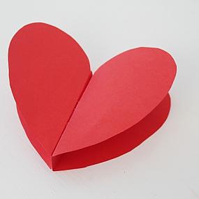 paper-heart-garland-06