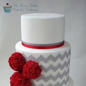 red-and-grey-winter-wedding-15