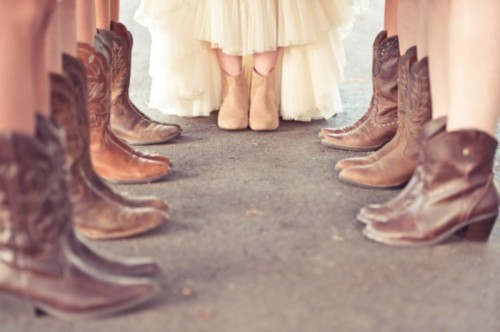 Обувь невесты и гостей