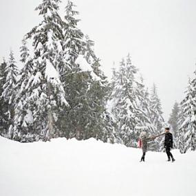 snowy-engagement-shoot-15