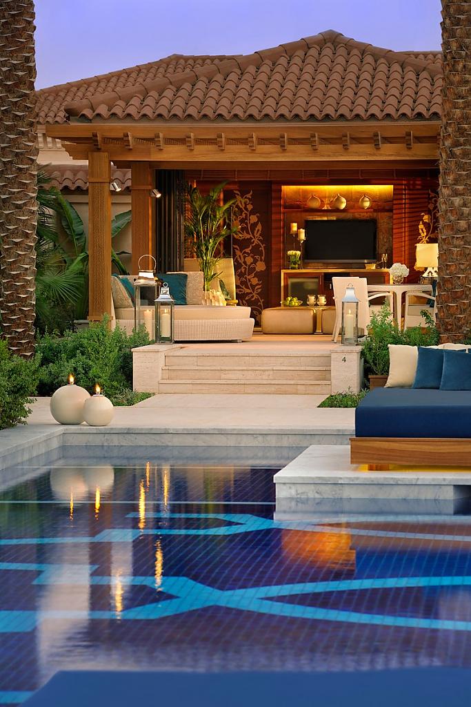 Терраса отеля The One & Only, The Palm Hotel в Дубае