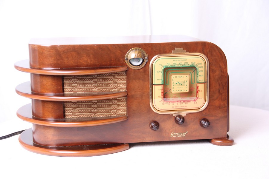 vintage-radios-01