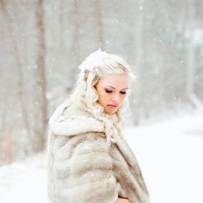 winter-bridal-shoot-02