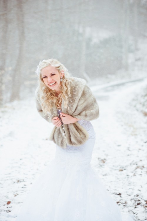 winter-bridal-shoot-03