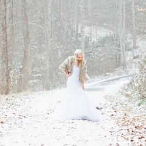 winter-bridal-shoot-04