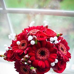 winter-wedding-bouquets-09