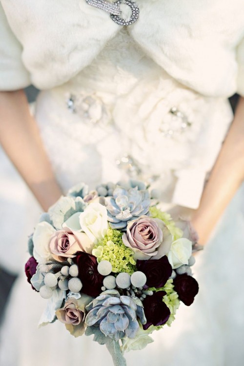 winter-wedding-bouquets-15