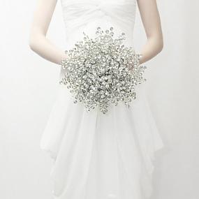 winter-wedding-bouquets-33