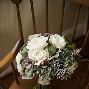 winter-wedding-bouquets-35