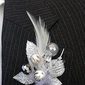 winter-wedding-boutonnieres-02