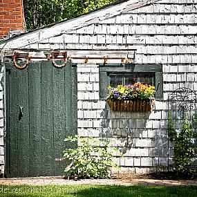 decorating-with-a-vintage-farmhouse-inspiration