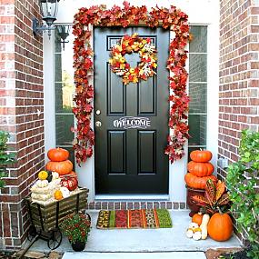 fall-decor-outdoor-front-entry