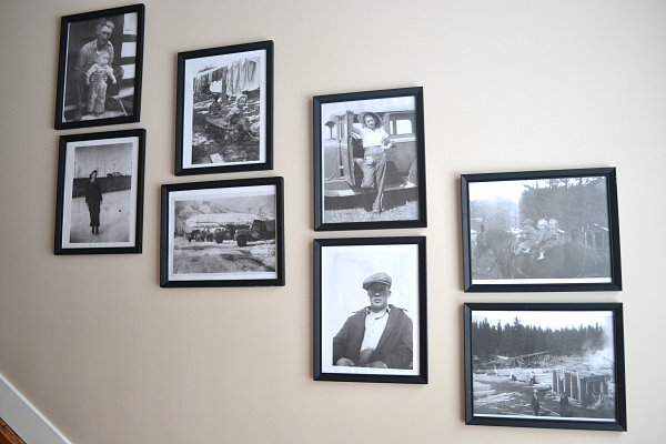 family-wall-gallery-with-black-frames