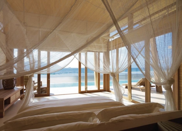 Отель Six Senses Con Dao Resort окружённый потрясающими пейзажами природного заповедника
