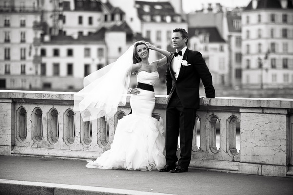 Скромная свадьба в Париже