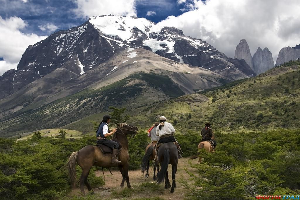 Поездка на лошадях при отеле EcoCamp Patagonia