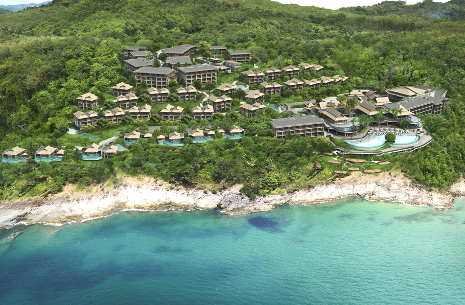 Интерьер отеля Pullman Phuket Arcardia Naithon Beach