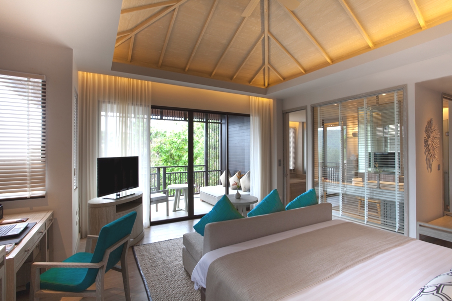 Интерьер отеля Pullman Phuket Arcardia Naithon Beach