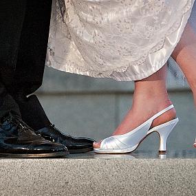 shoes-of-bride-and-groom-12