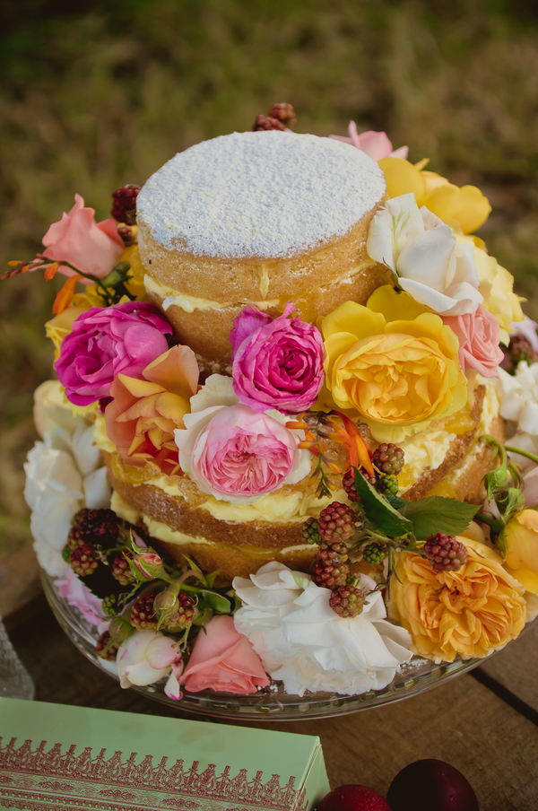 spring-florals-english-garden-cake