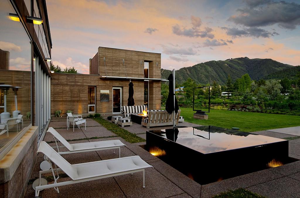 Lord by Studio B Architects