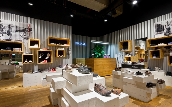 Обувной магазин SOUL в Варшаве
