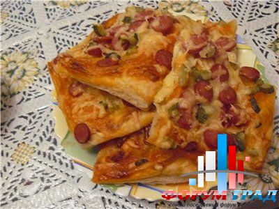 БЫСТРАЯ ПИЦЦА  НА СЛОЕНОМ ТЕСТЕ.