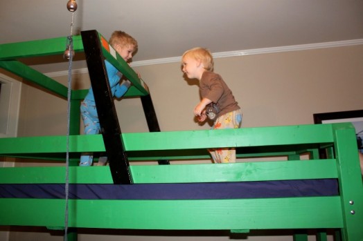 Кровать-трактор