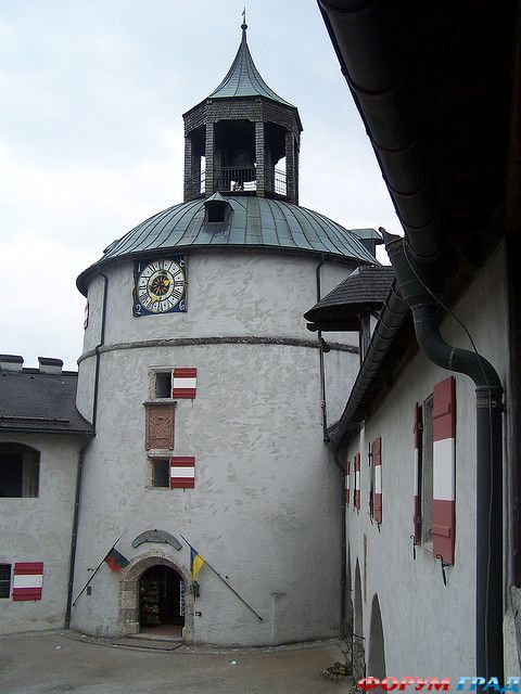 Замок Хоенверфен