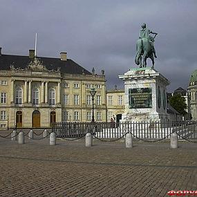 Королевский дворец Амалиенборг