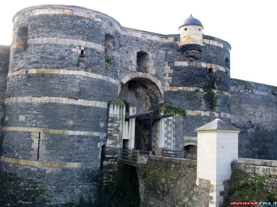 Замок Анжера