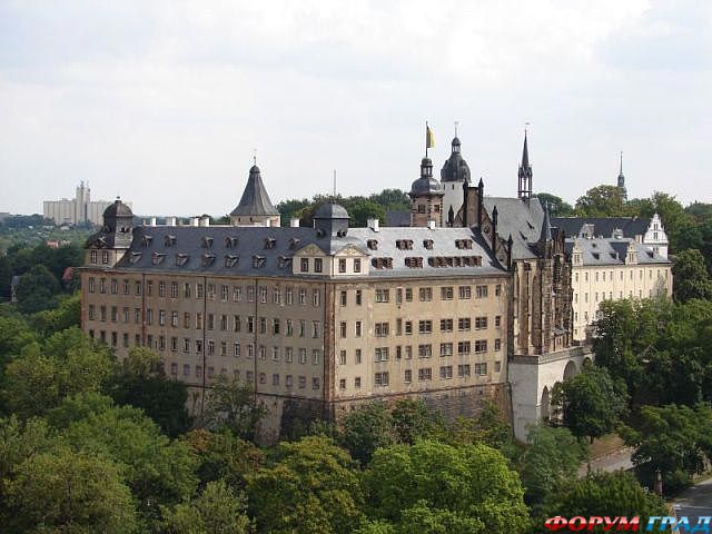 Замок Альтенбург