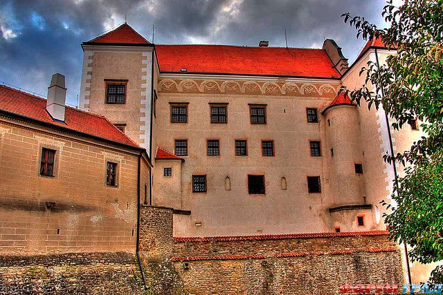 Замок Тельчский