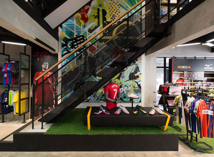 ari-football-flagship-store-whitespace-bangkok-06