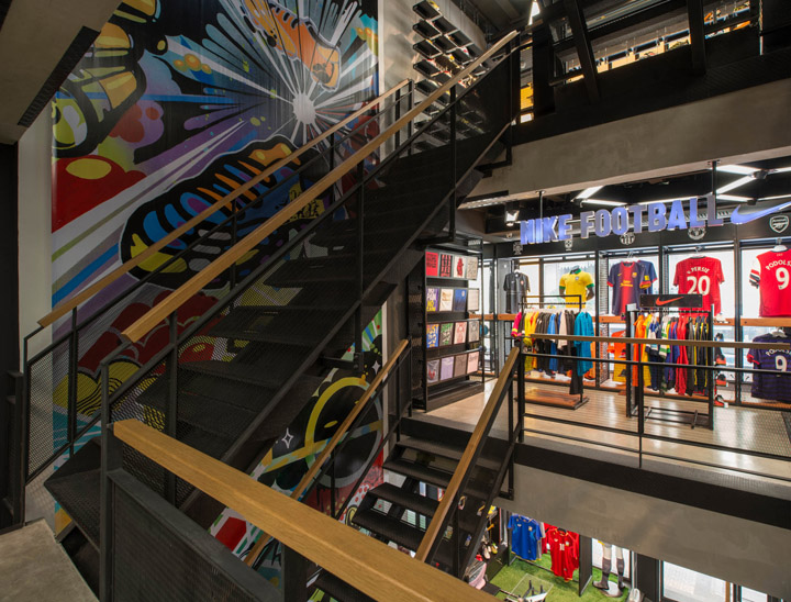 ari-football-flagship-store-whitespace-bangkok-09