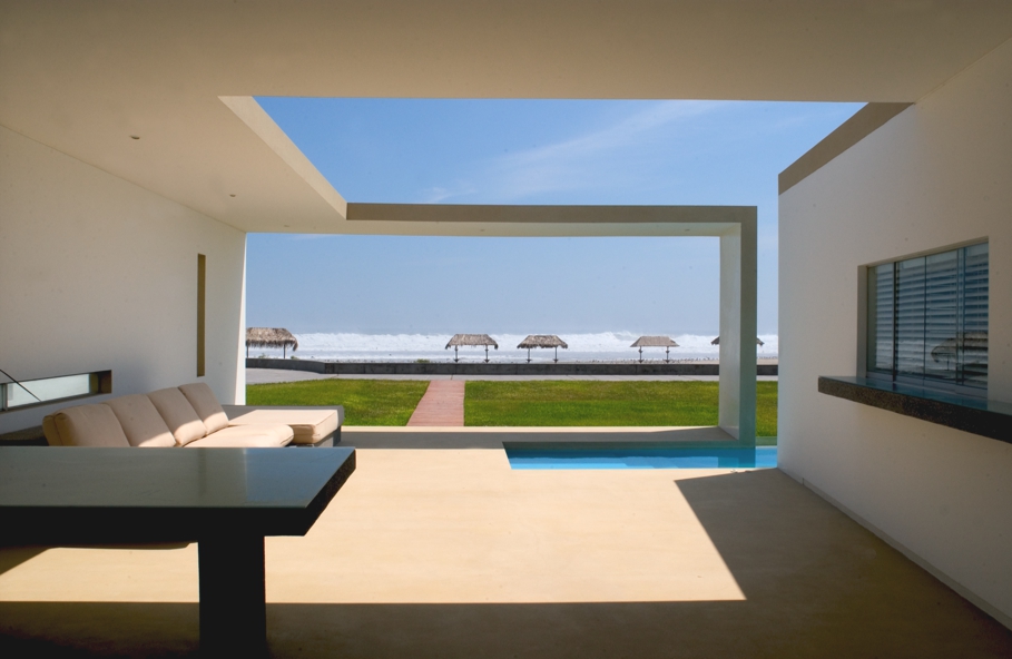 beach-house-by- javier-artadi-10