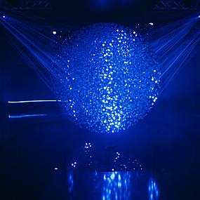 hyundai-fluidic-sculpture-in-motion-installation-at-milan-10