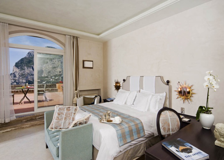 punta-tragara-hotel-capri-italy-03